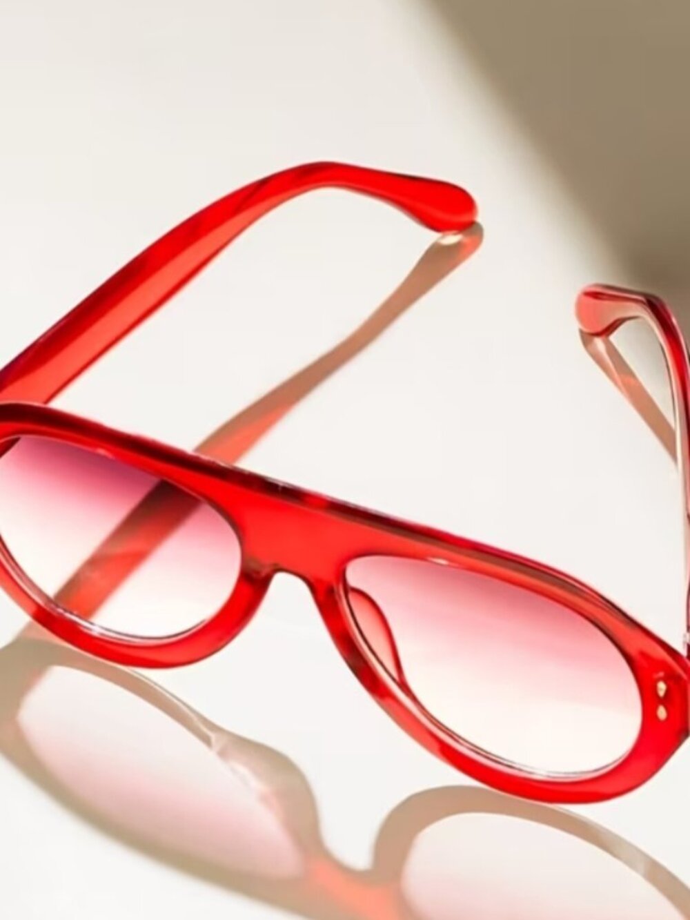 SUNGLASSES. - Picture 2 of 3